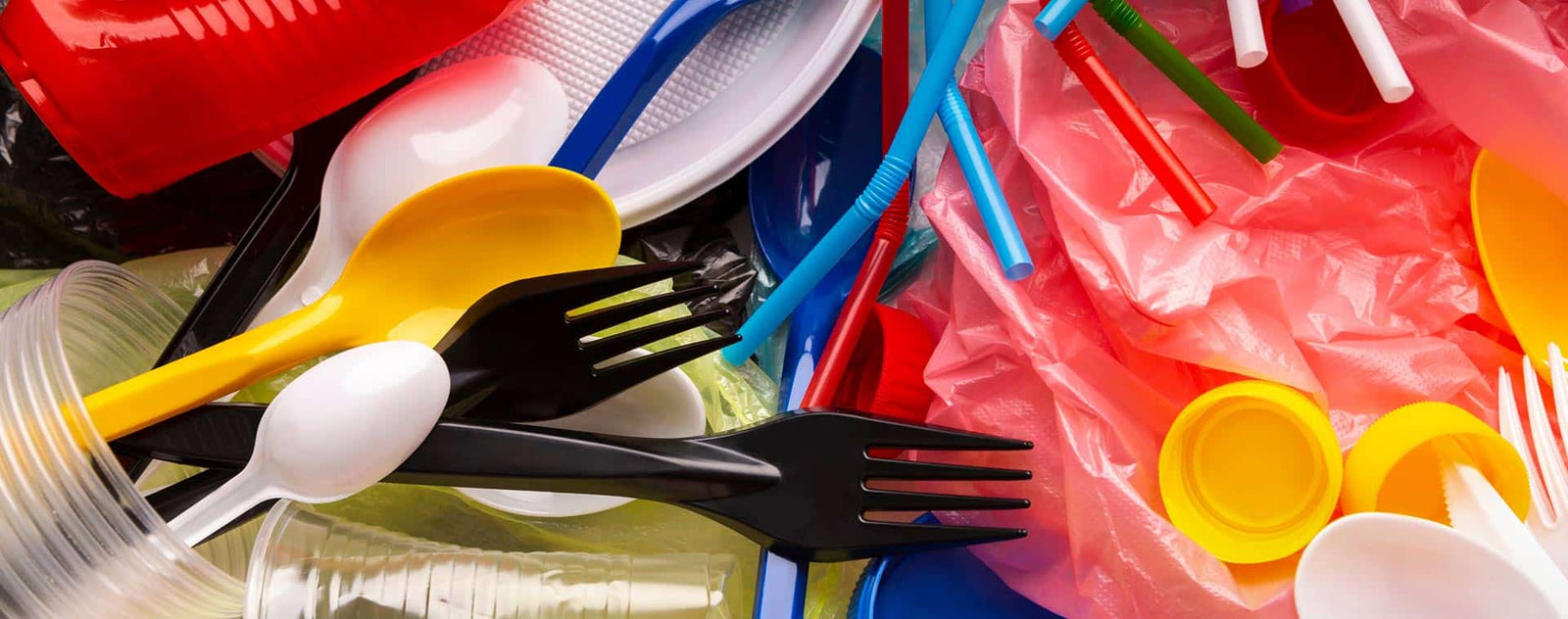 como_eliminar_el_plastico_de_un_solo_uso_en_una_empresa_01